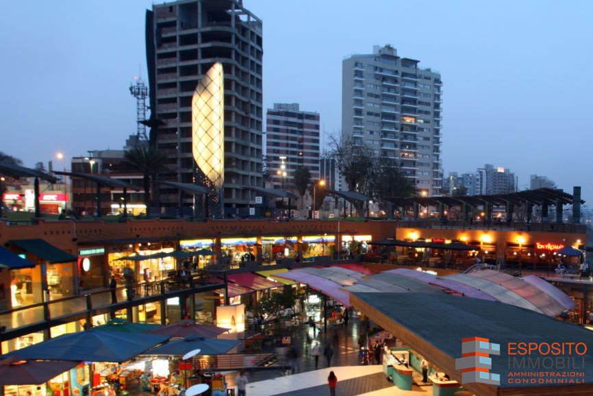 Complessi Commerciali Esposito Iimmobili